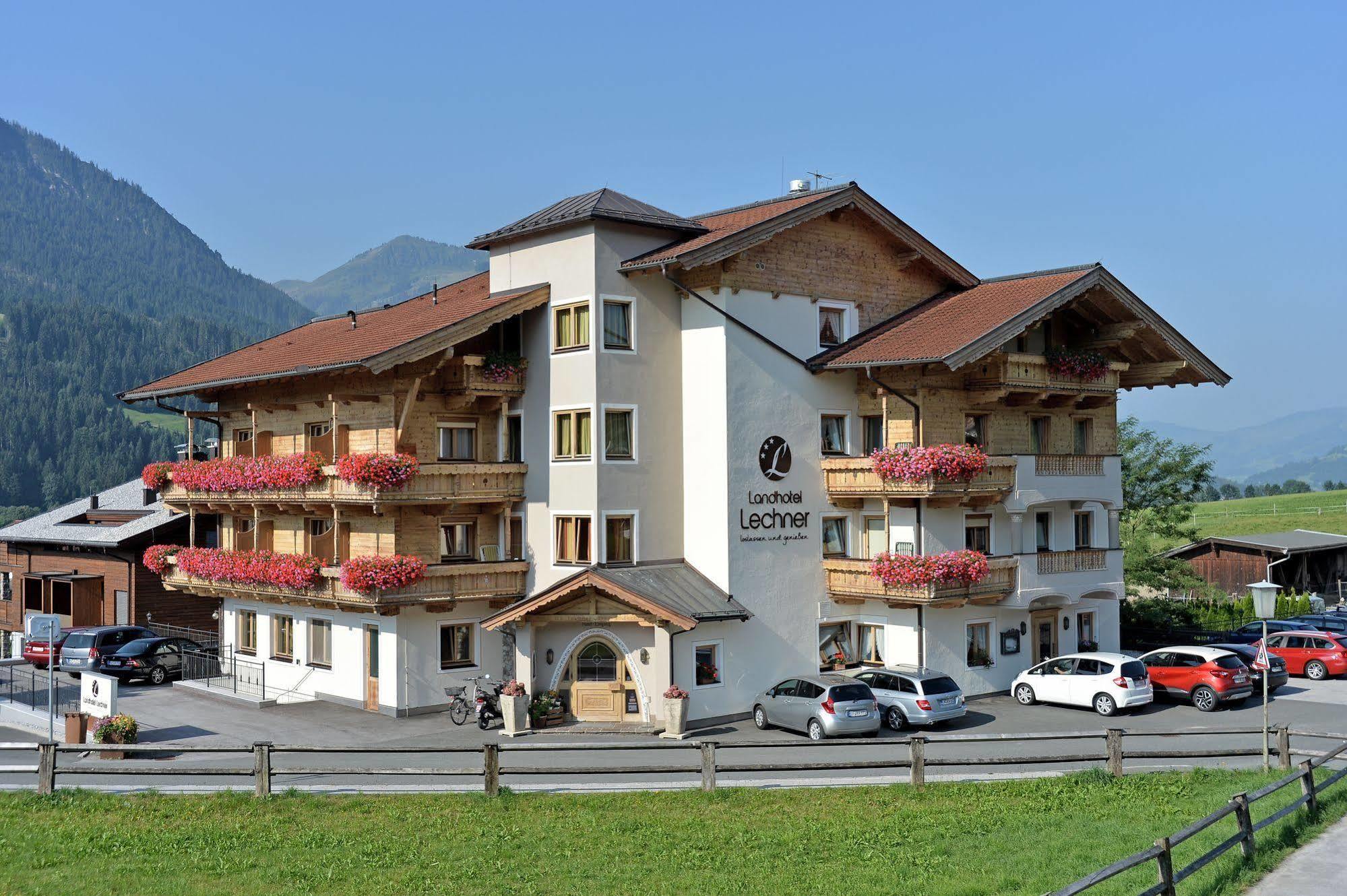 Landhotel Lechner Kirchberg in Tirol Exteriör bild